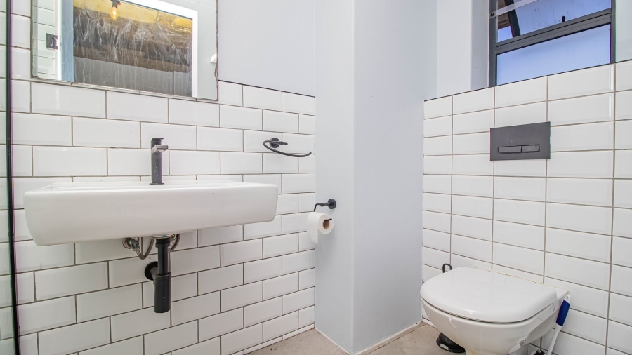 1 Bedroom Property for Sale in Beachfront Western Cape